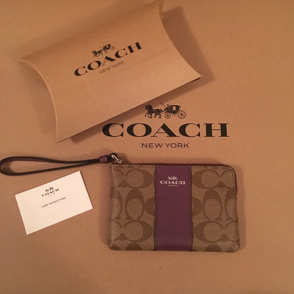 ❌sold❌New Coach Wristlet